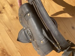 Leather bag with labradorite gemstone, leaf style