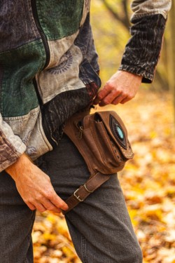 Leather bag with labradorite and thigh strap