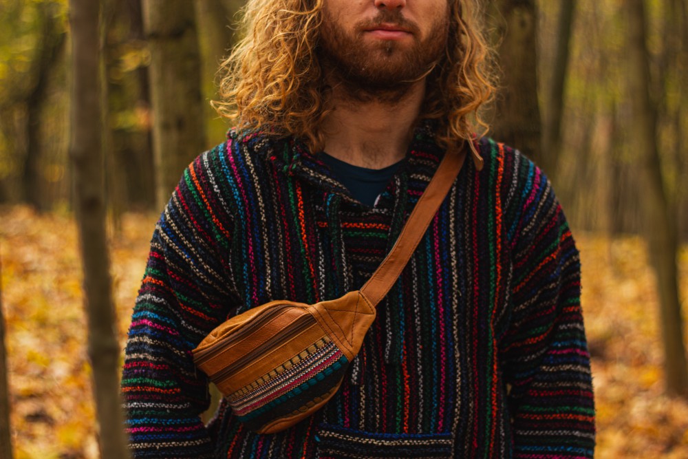 Leather waist bag with tribal pattern - stripes